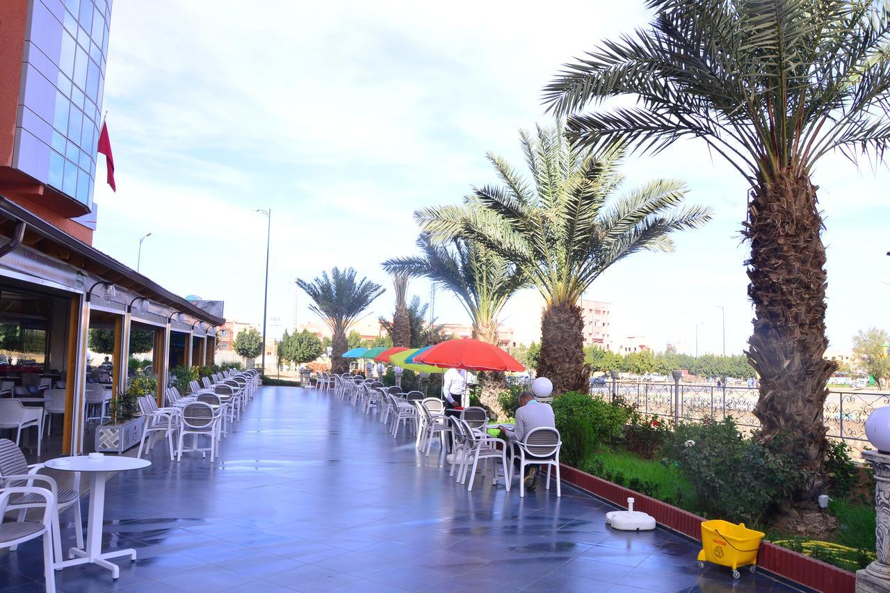 בני מלאל Hotel Hadaik Ain Asserdoune מראה חיצוני תמונה