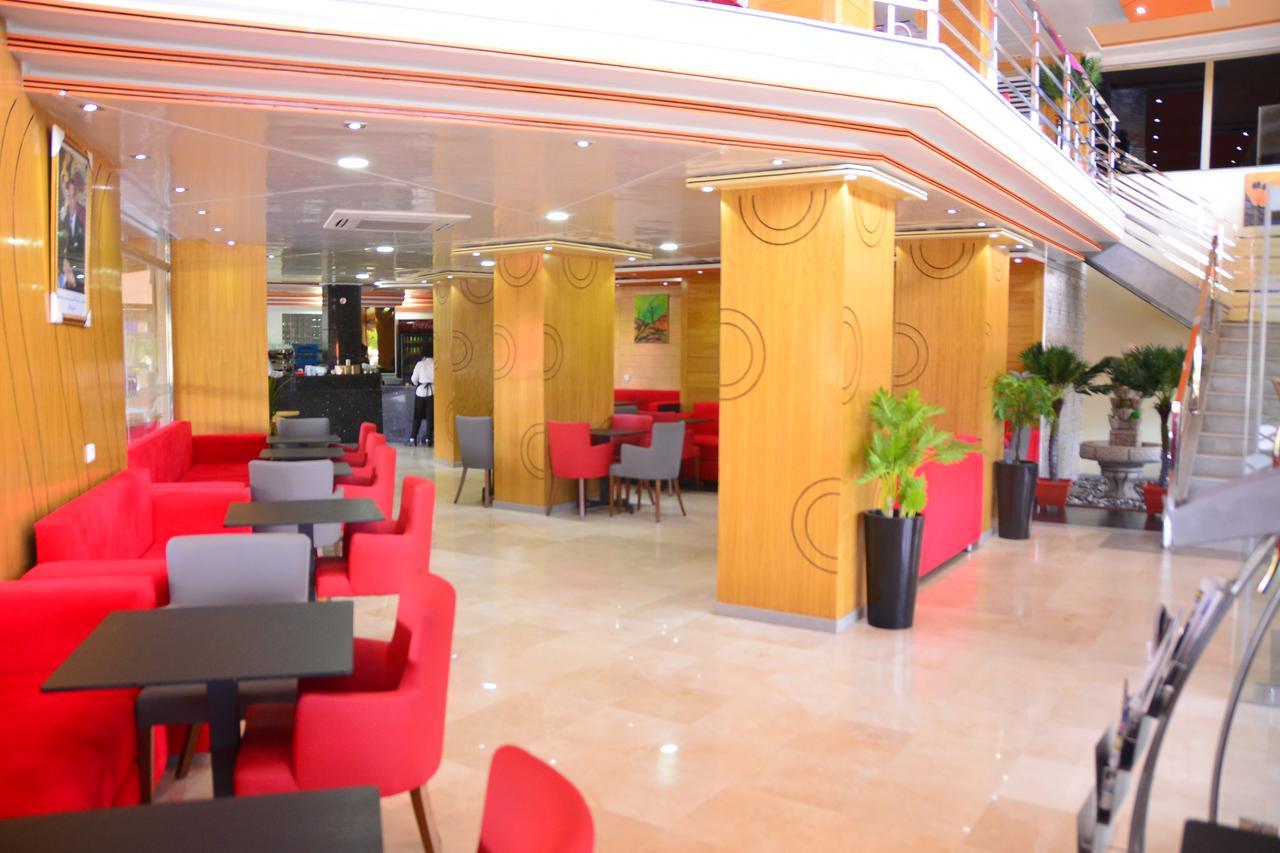 בני מלאל Hotel Hadaik Ain Asserdoune מראה חיצוני תמונה