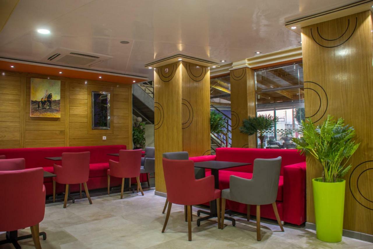 בני מלאל Hotel Hadaik Ain Asserdoune מראה חיצוני תמונה