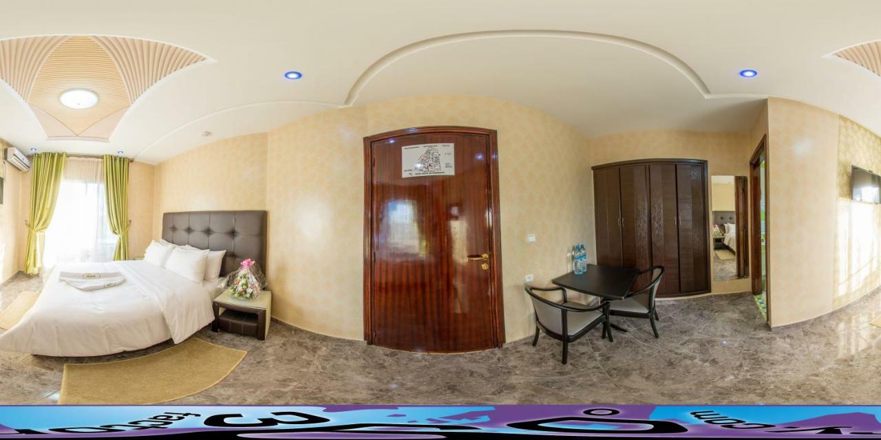 בני מלאל Hotel Hadaik Ain Asserdoune מראה חיצוני תמונה