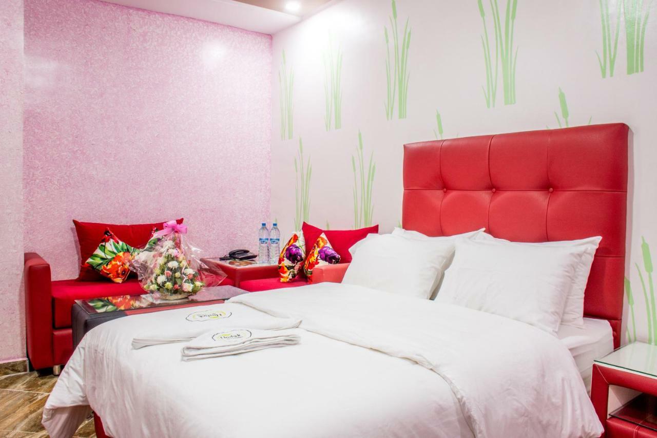 בני מלאל Hotel Hadaik Ain Asserdoune מראה חיצוני תמונה
